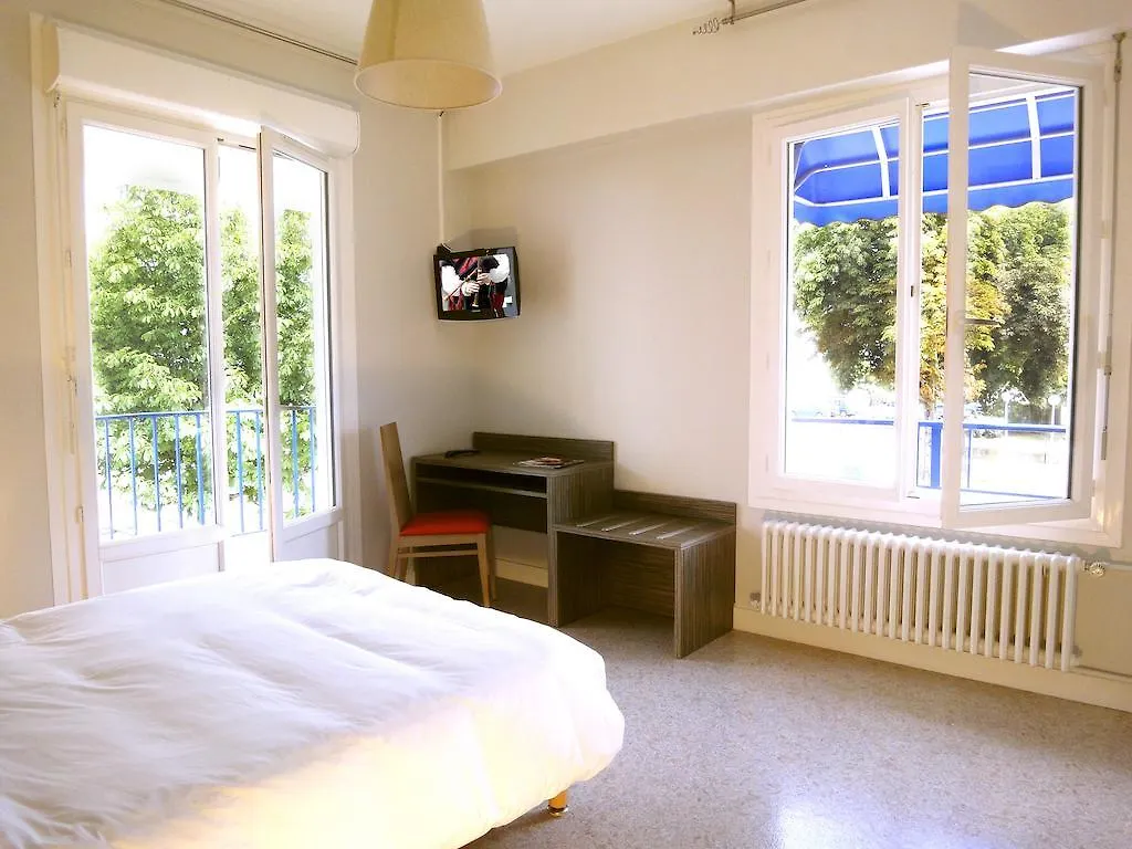 ***  Hotel les Pecheurs Lorient France